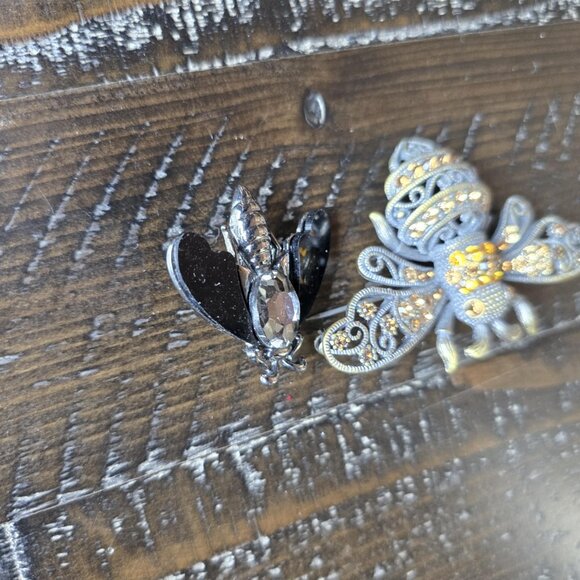 Vintage Lot of 2 Rhinestone Bee Brooches Pin Silver Tone Insect Crystal Retro - Picture 3 of 7